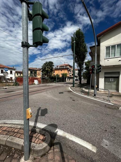 Casa Rielta, Tram E Parking Apartment Mestre Luaran gambar